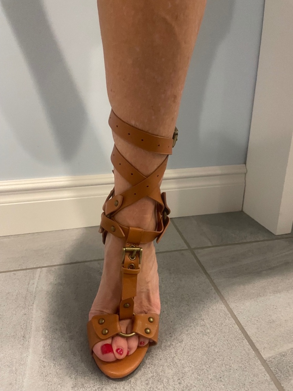 NIB MISS LEFT (Zanotti Style) Brown High Heel Statement Sandals